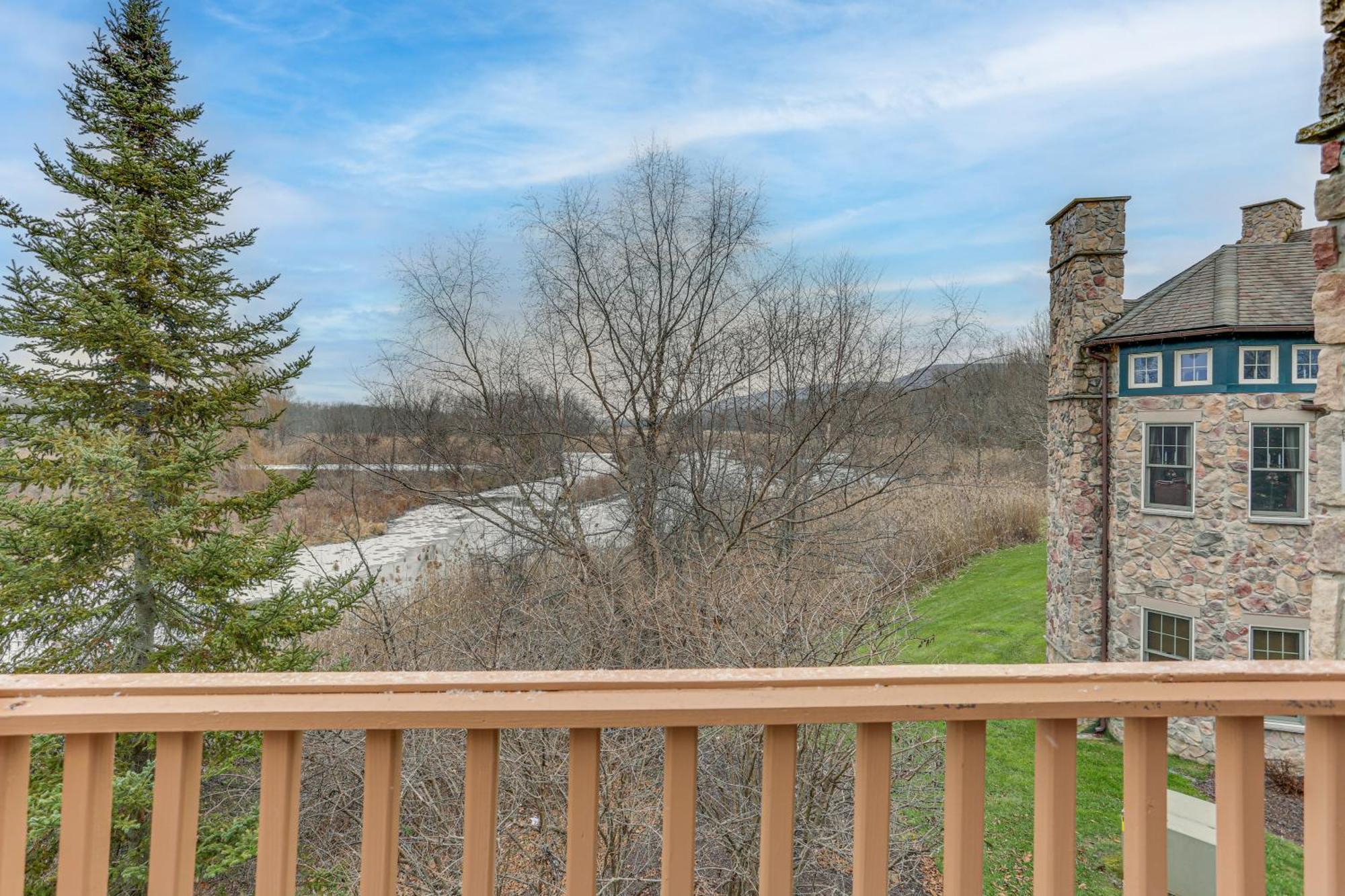Spacious Condo With View Less Than 1 Mi To Mtn Creek Resort! Vernon Exterior foto